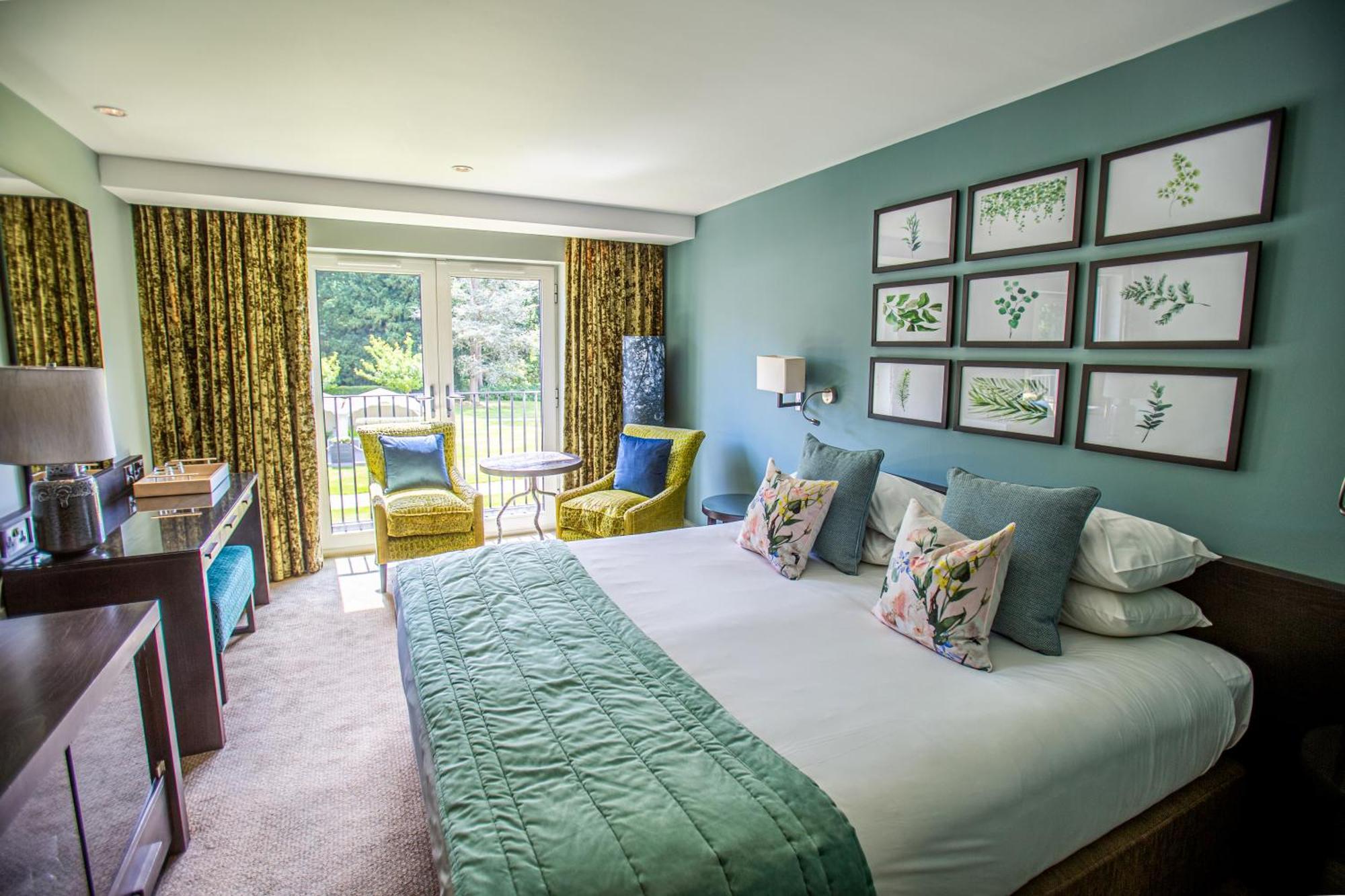 Hogarths Hotel 4*
